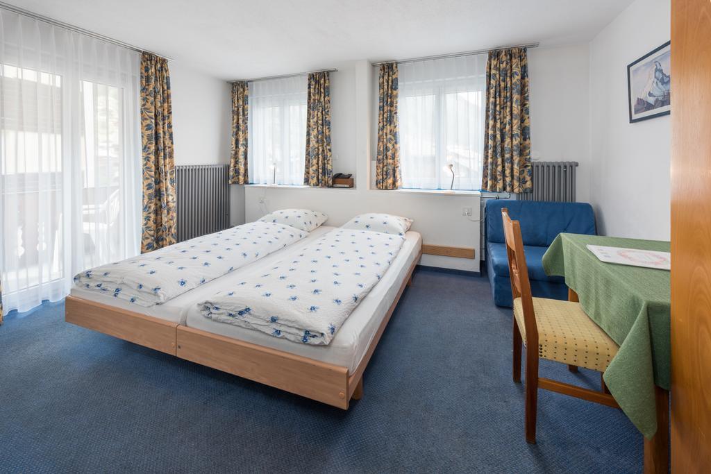 צרמט Hotel Rhodania מראה חיצוני תמונה