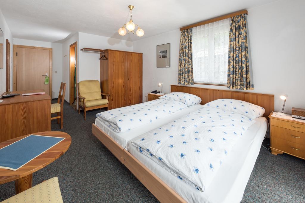 צרמט Hotel Rhodania מראה חיצוני תמונה