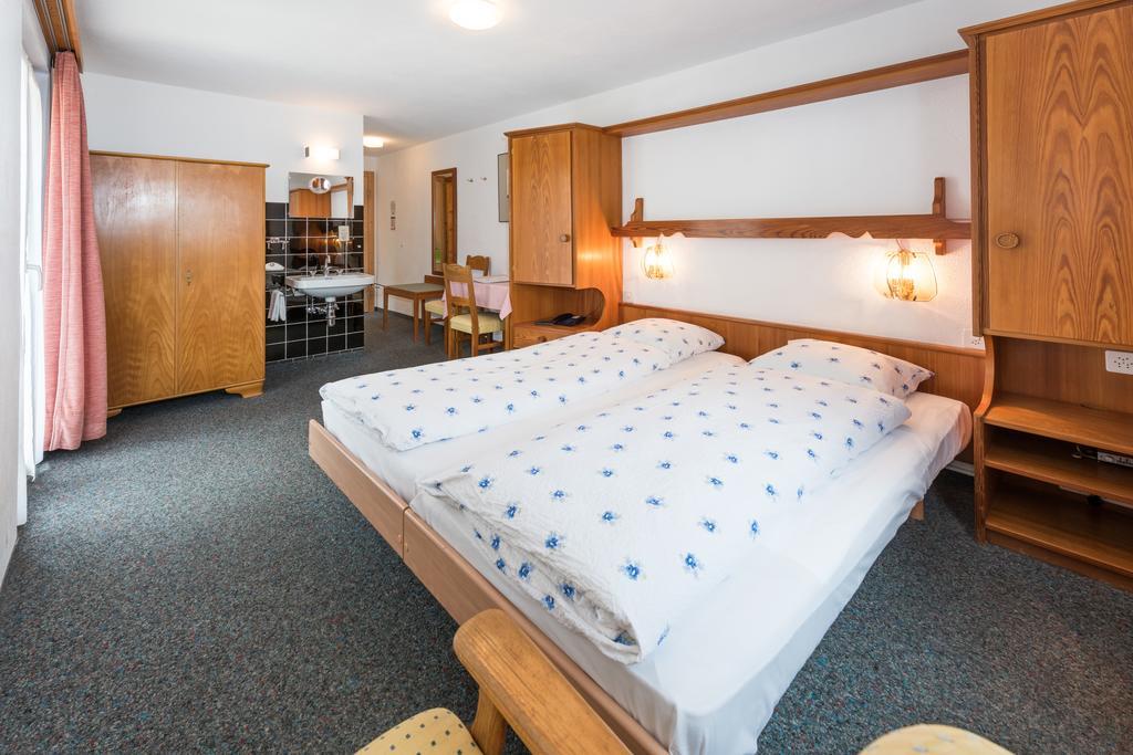 צרמט Hotel Rhodania מראה חיצוני תמונה