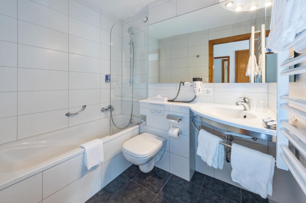 צרמט Hotel Rhodania מראה חיצוני תמונה
